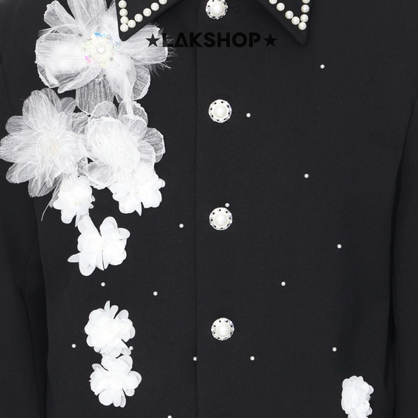 (PRE-ORDER) Áo Black Flower with Pearl Trim Neck Jacket