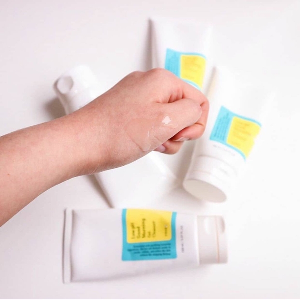 Sữa rửa mặt da nhạy cảm Cosrx Low pH Good Morning Gel Cleanser 150ml