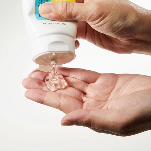 Sữa rửa mặt da nhạy cảm Cosrx Low pH Good Morning Gel Cleanser 150ml