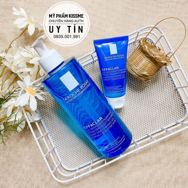Sữa rửa mặt da dầu mụn La Roche-Posay Effaclar Purifying Foaming Gel Cleanser