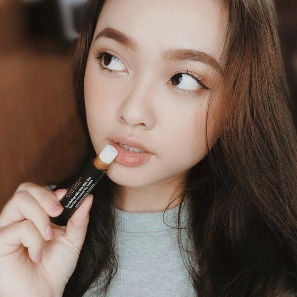 Son Dưỡng Dầu Dừa Cocoon Ben Tre Coconut Lip Balm 5g