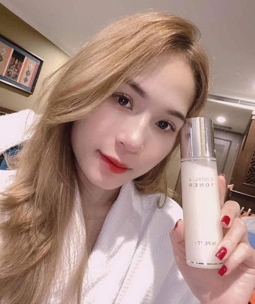 Toner căng bóng dưỡng ẩm Dr.Pepti+ Centella 180ml