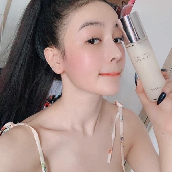 Toner căng bóng dưỡng ẩm Dr.Pepti+ Centella 180ml