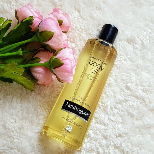 Dầu dưỡng thể Neutrogena body oil