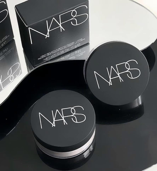 Phấn Phủ dạng bột Kiềm dầu Nars Light Reflecting Setting Powder