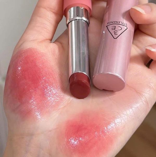 Son Bóng Dưỡng Môi Có Màu 3CE Glazy Lip Glow
