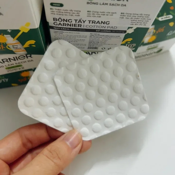 Bông Tẩy Trang Garnier Hộp 30 Miếng