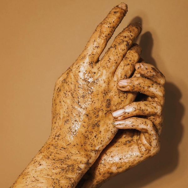 Tẩy Da Chết Cocoon Dak Lak Coffee Body Polish Từ Cà Phê Đak Lak