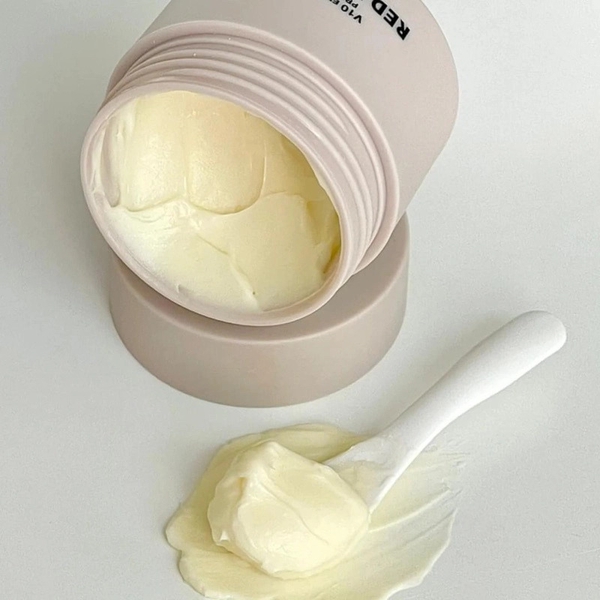 Kem Lót Red Earth V10 Energised Face Base Primer And Moisturizer