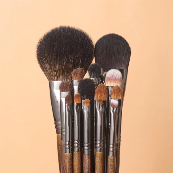 Set 14 Cọ Trang Điểm Chuyên Dụng Cao Cấp OVW