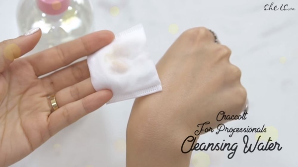 Nước tẩy trang Chacott for Professionals Cleansing Water Nhật Bản 500ml