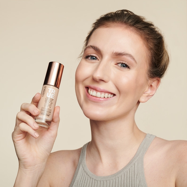 Kem Nền Dưỡng Ẩm Cho Da Khô Catrice True Skin Hydrating Foundation