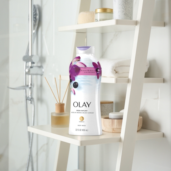 Sữa tắm dưỡng da Olay Fresh Outlast