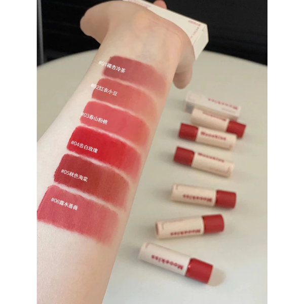 Son Kem Bùn Mịn Lì Mooekiss Nắp Đỏ