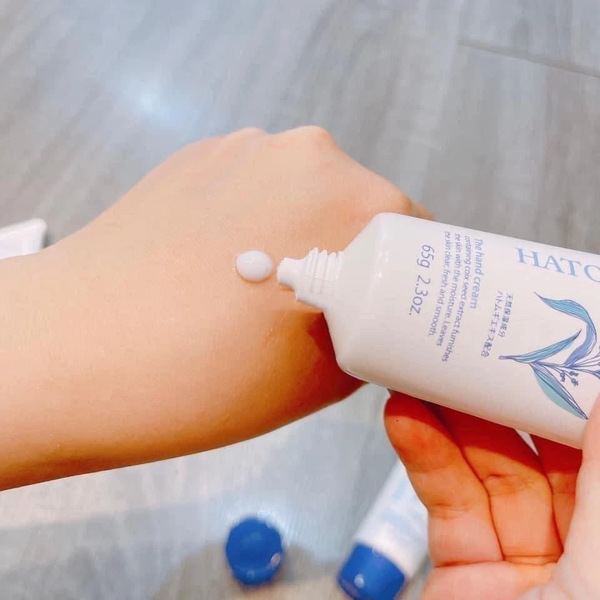Kem Dưỡng Tay Hatomugi The Hand Cream 65g
