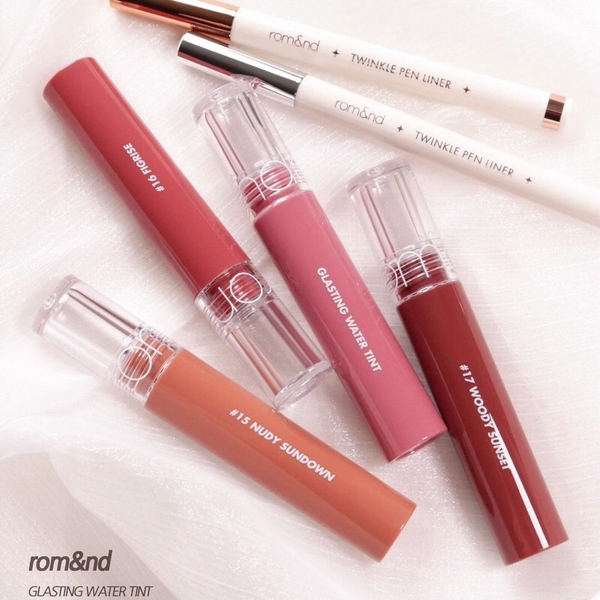 Son Tint Romand Glasting Water Tint