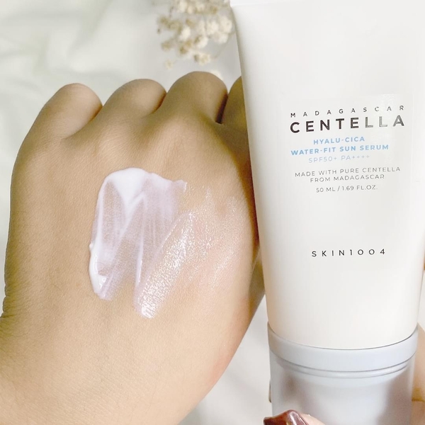 Tinh Chất Chống Nắng Skin1004 Madagascar Centella Hyalu-Cica Water Fit Sun Serum SPF50+ PA++++ 50ml