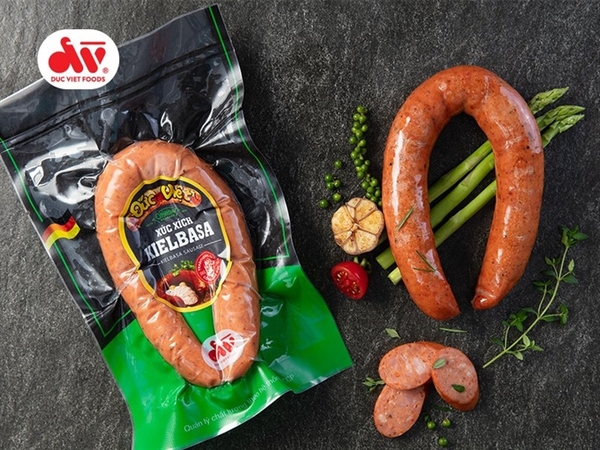 XÚC XÍCH KIELBASA LỌT TOP 10 TIN DÙNG VIỆT NAM 4 xuc xich duc viet 12060635