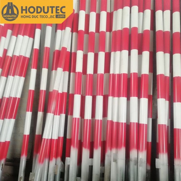 cot-do-bien-bao-son-trang-do