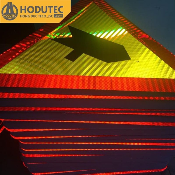 bien-bao-tam-giac-a70cm-ton-kem-2ly