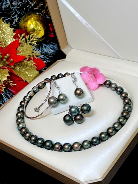 Vòng Cổ Ngọc Trai Xinh - Chúc Giáng Sinh An Lành