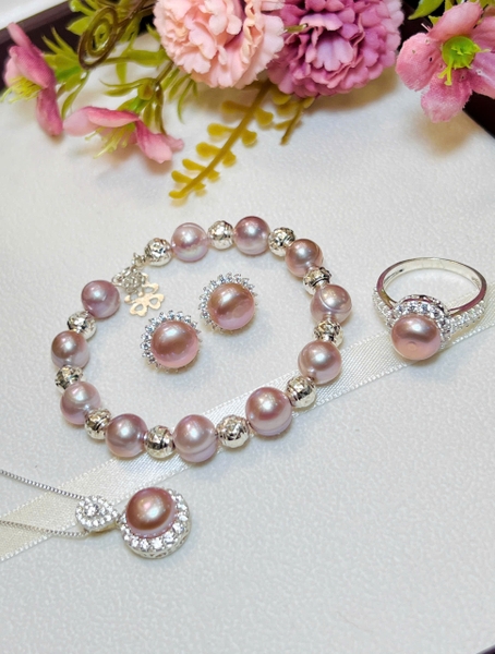 Bộ Trang Sức Làm Quà Tặng Cho Người Thân Yêu