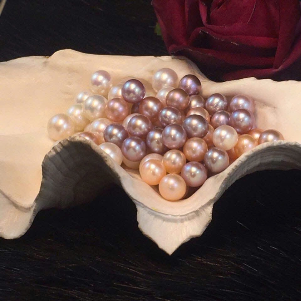 Hoa tai ngọc trai , quà tặng gắn kết yêu thương