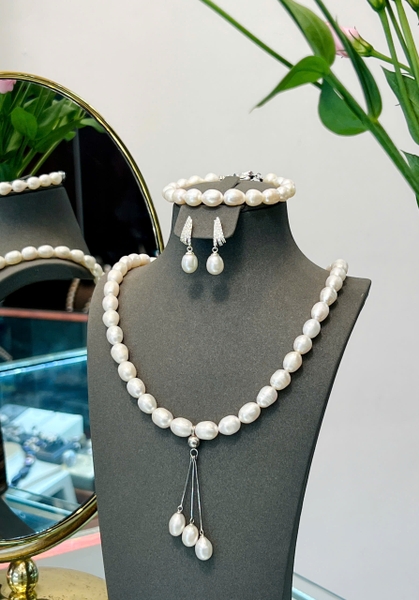 Bộ chuỗi ngọc trai giọt duyên dáng