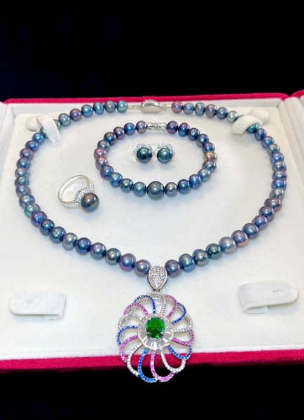 BỘ CHUỖI NGỌC TRAI XANH ĐEN