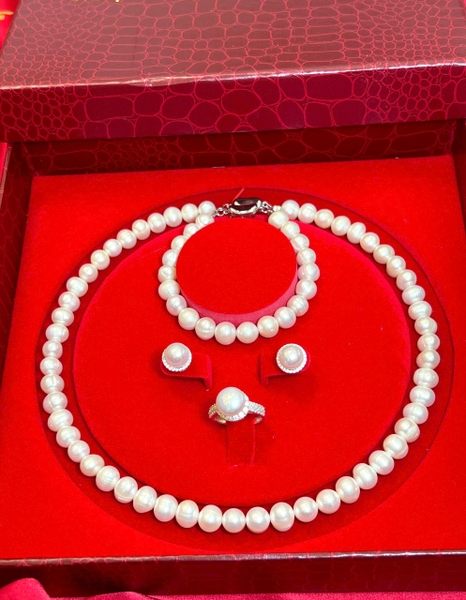 Bộ Chuỗi Trang Sức Ngọc Trai Chế Tác Bạc