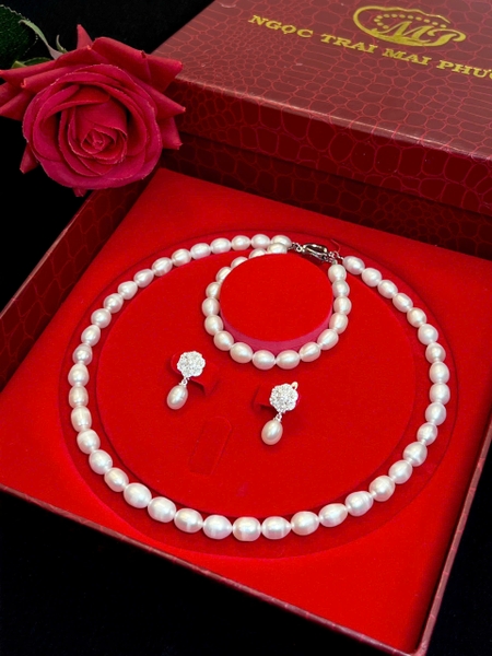 Bộ Chuỗi Ngọc Trai Trắng Sang Trọng