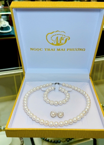 Bộ chuỗi ngọc trai cao cấp 10li . Hoa Tai chế tác vàng 14K