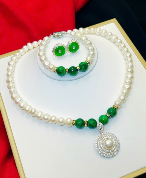 Bộ Ngọc Trai Trắng Phối Cẩm Thạch Sang Trọng  Ngọc chuỗi 8li  hoa tai và mặt chế tác bạc