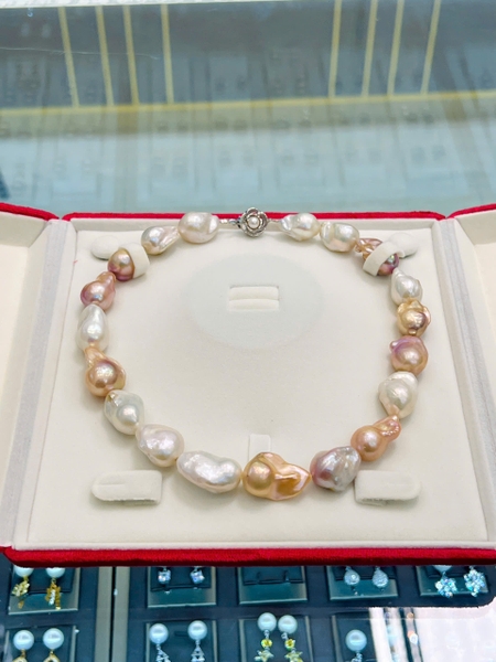 Chuỗi Vòng Cổ Ngọc Trai Thô Sang Trọng