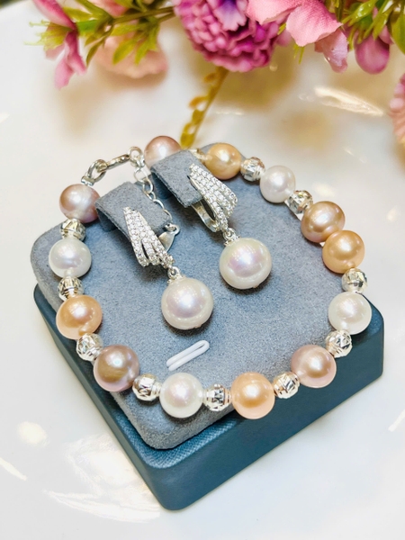 Tặng Một Món Quà Đáng Nhớ - Quà Tặng Cho Tất Cả Mọi Người