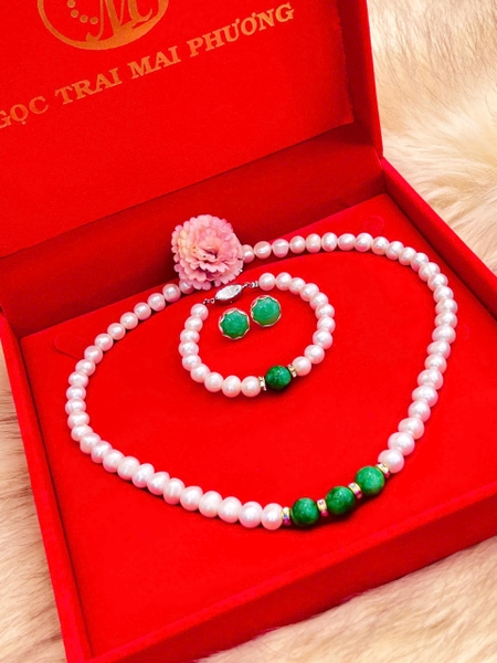 Bộ Chuỗi Ngọc Trai Làm Quà Tặng Cho Bà