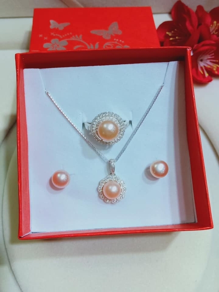 Bộ Ngọc Trai Hồng Cam Duyên Dáng