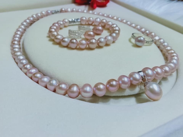 Bộ Ngọc Trai Tím Hồng Quý Phái Sang Trọng