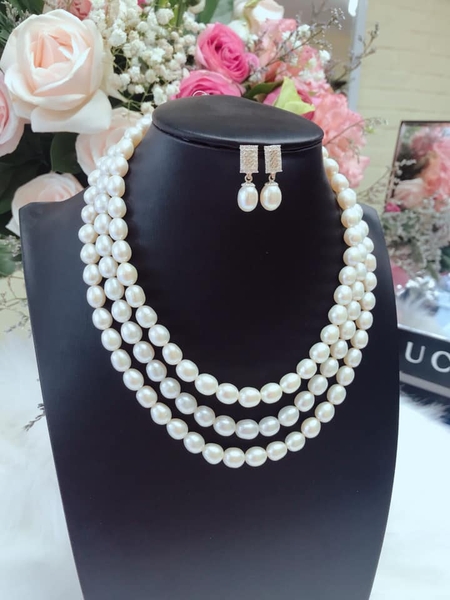 Bộ Ngọc Trai Vòng Cổ Và Hoa Tai Giọt Sang Trọng