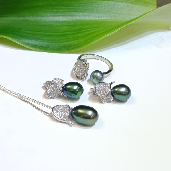 Bộ Trang Sức Ngọc Trai Xanh Taihiti Độc Đáo