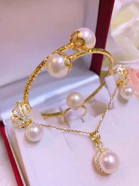 Bộ Trang Sức Ngọc Trai Trắng Thanh Lịch