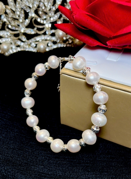 Lắc Tay Ngọc Trai Phối Bi Bạc Duyên Dáng