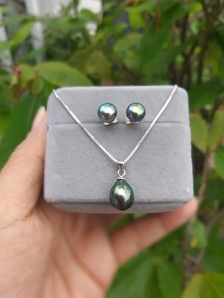 Dây Chuyền Và Hoa Tai Nụ Xanh Rêu Xinh Xắn