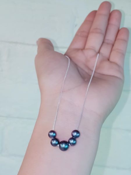 Dây Chuyền Xuyên Ngọc Trai Xanh Đen
