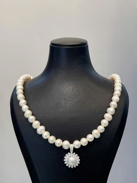 Chuỗi Cổ Ngọc Trai Trắng Sang Trọng