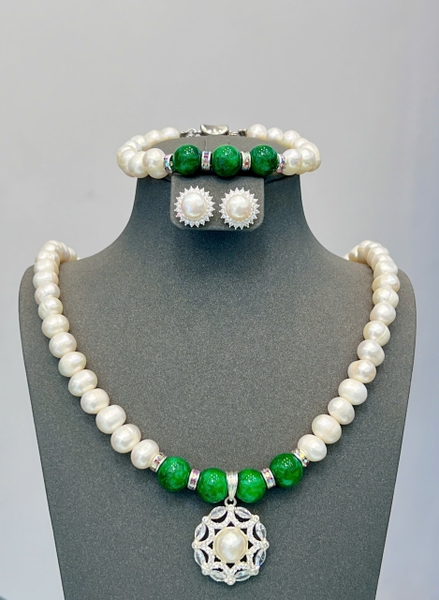 Bộ Ngọc Trai Trắng Thanh Lịch