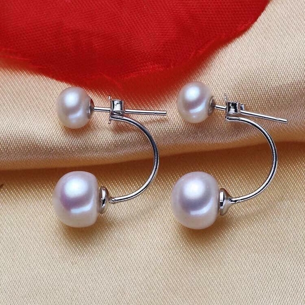 Hoa Tai Dior Ngọc Trai Trẻ Trung Xinh Xắn