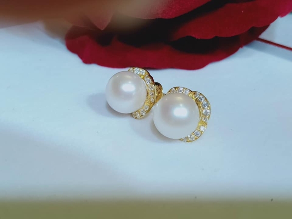 Hoa Tai Ngọc Trai Cánh Hoa Duyên Dáng