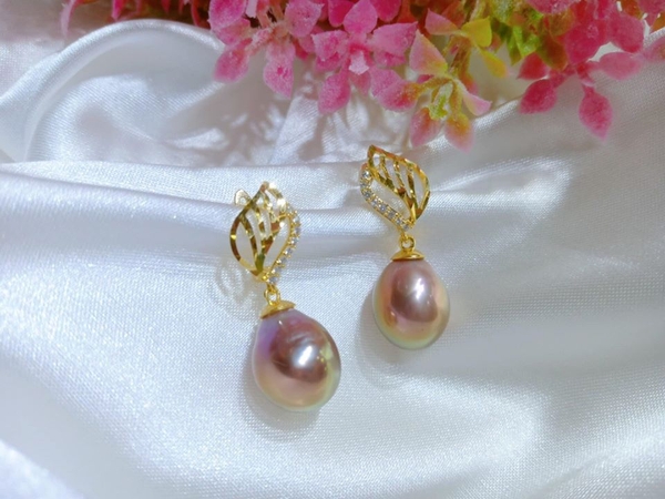 Hoa Tai Ngọc Trai Giọt Metallic Quý Phái
