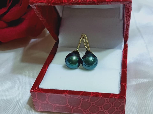 Hoa Tai Ngọc Trai Móc Xanh Rêu Ánh Lá Quý Phái